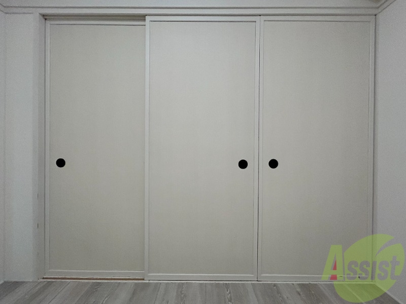 収納　こちらは収納です。全体的に白色で統一されていますね。