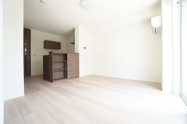 居室・リビング　※同物件・同タイプの写真です。