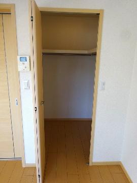 　収納　ウォ―クインクローゼット