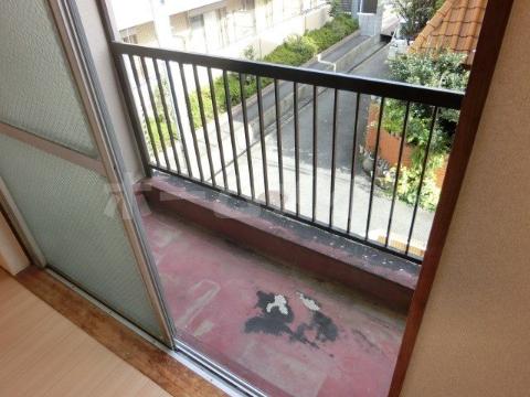 　バルコニー　ベランダ
