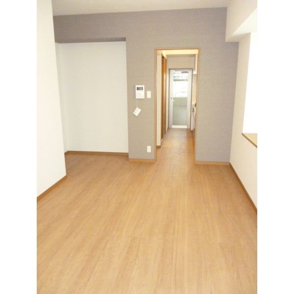 居室・リビング　リビング　※別号室参考写真