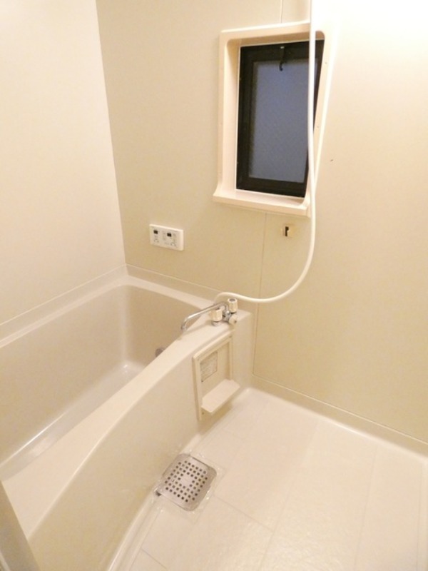 バス・シャワールーム　図面と現状に相違がある場合には現状を優先