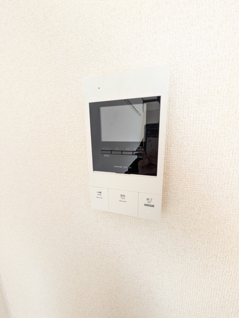 セキュリティ　セキュリティー面も安心なモニター付きインターホン☆