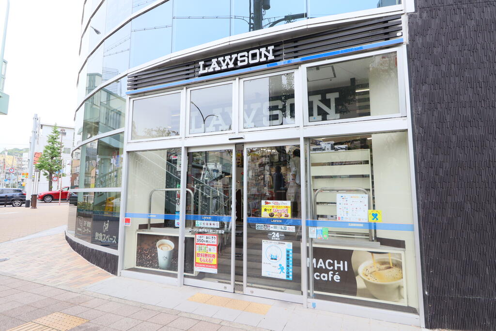 コンビニ　ローソン神戸布引町二丁目店（コンビニ）まで187m