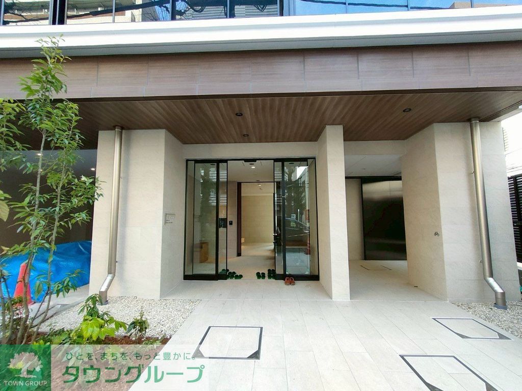 エントランス　エントランス