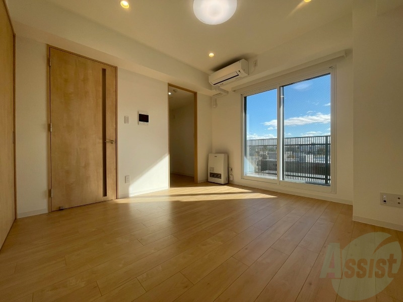 居室・リビング　広々としたリビングですね。使い勝手がよさそうですね！