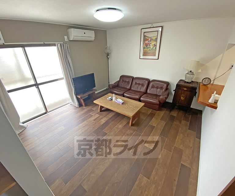 居室・リビング　ＪＲ嵯峨嵐山駅徒歩７分、渡月橋近くの物件です！