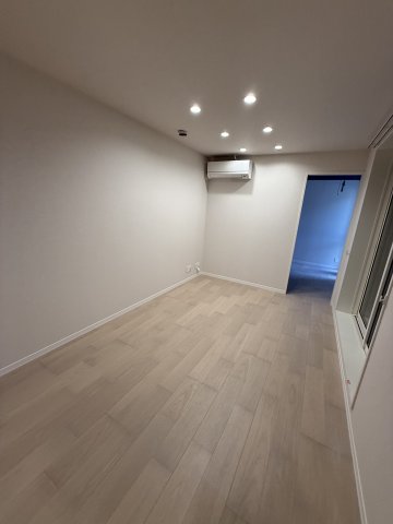 居室・リビング　※建築中写真