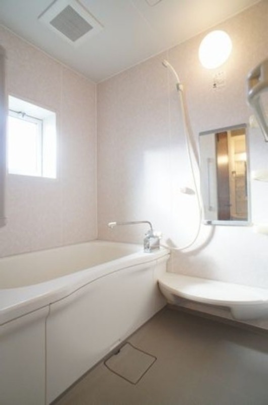 バス・シャワールーム　図面と現状に相違がある場合には現状を優先