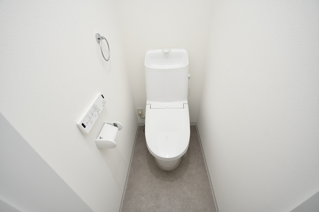 トイレ　トイレ