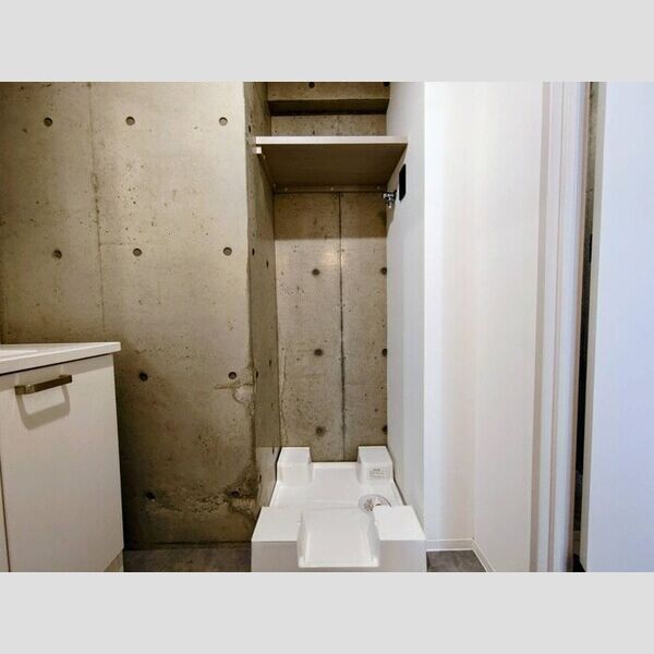 バス・シャワールーム　室内イメージ（同シリーズ内装写真）