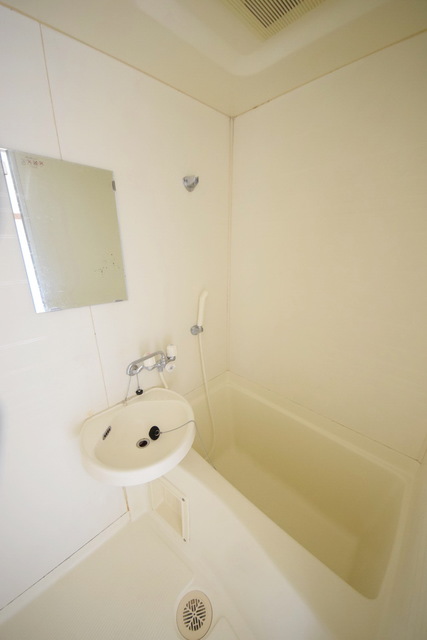 バス・シャワールーム　～さっぱりしましょう～