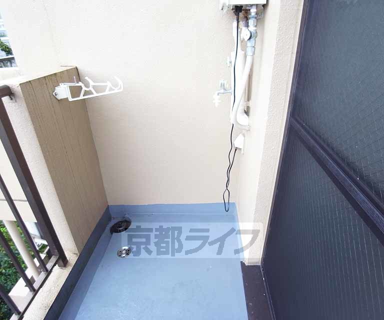 バルコニー　洗濯機置き場は、バルコニーです！