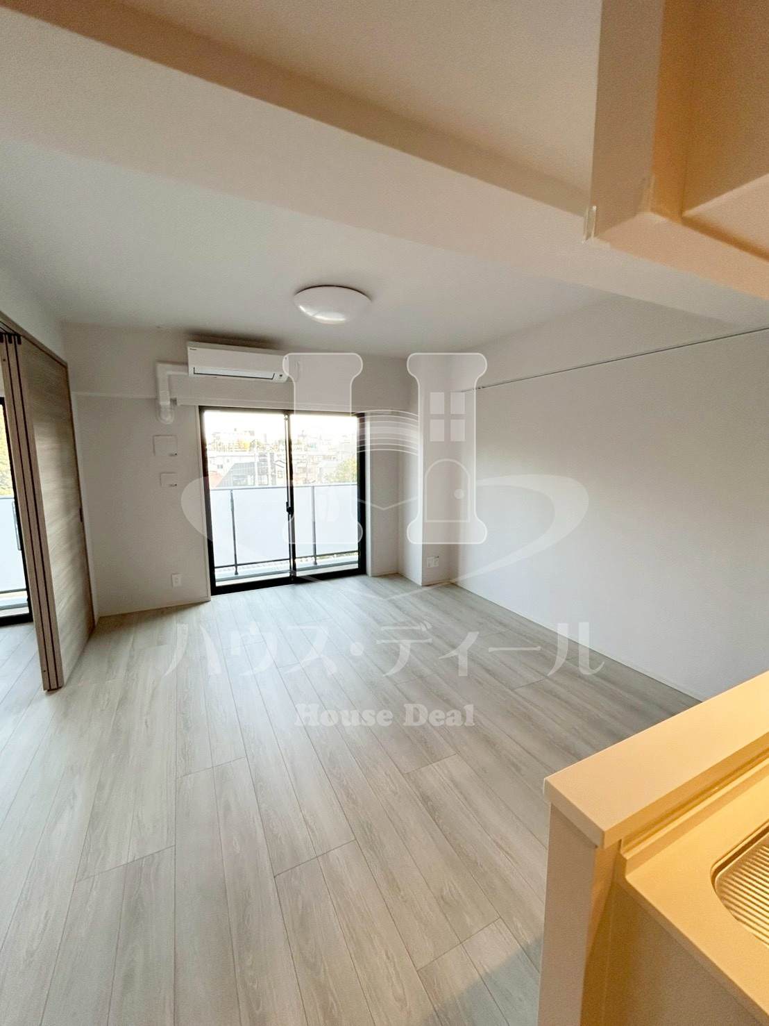 居室・リビング　ゆったり過ごせる居間です