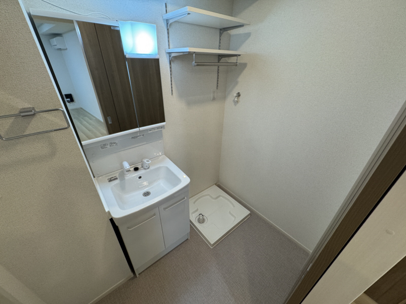 洗面設備　※同メーカー施工イメージです