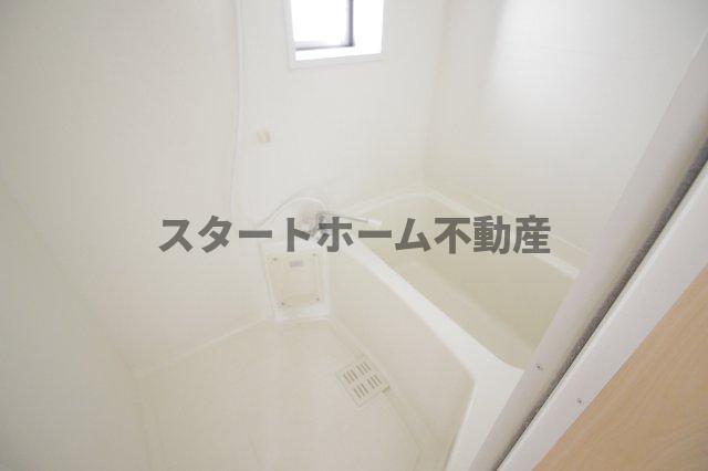 バス・シャワールーム　ゆったり過ごせるお風呂です