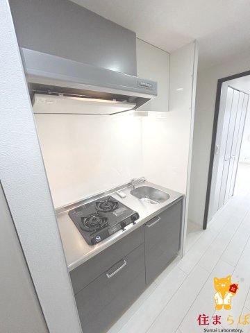 キッチン　「ただの部屋探しじゃない。“あなたの暮らし”探しです。」