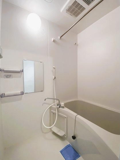 バス・シャワールーム　日々の疲れを癒すお風呂です♪