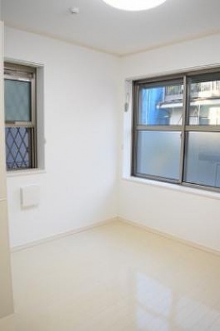 居室・リビング　角部屋2面採光