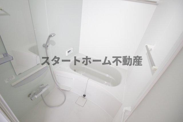 バス・シャワールーム　お風呂で日々の疲れを落としましょう