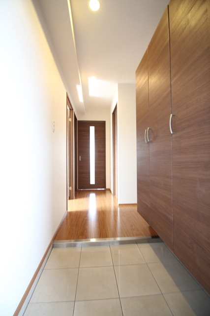 玄関　備えつけのシューズＢＯＸ