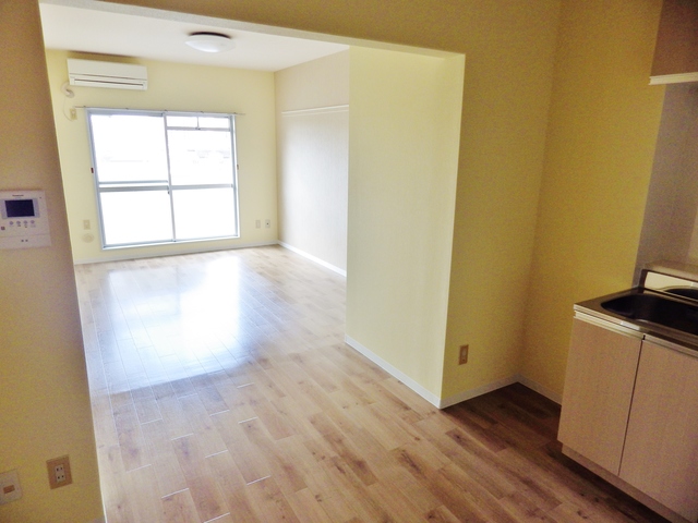 居室・リビング　※同物件別号室（イメージ）