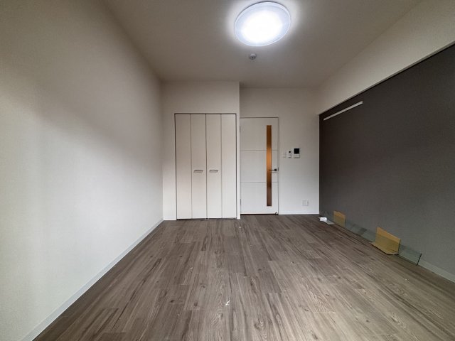 居室・リビング　日当たりが良く広々使えるので快適にお過ごし頂けます。