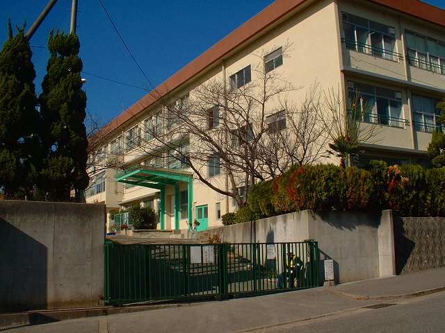 小学校　少路小学校（小学校）まで400m