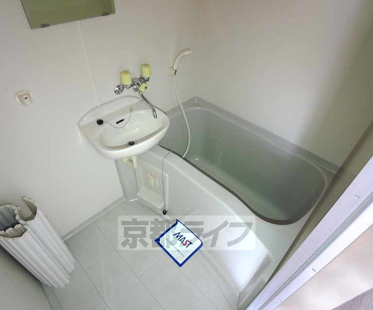 バス・シャワールーム　国際会館４分！使いやすい間取りがいいですね