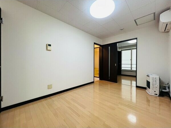 居室・リビング　キレイなリビングです♪