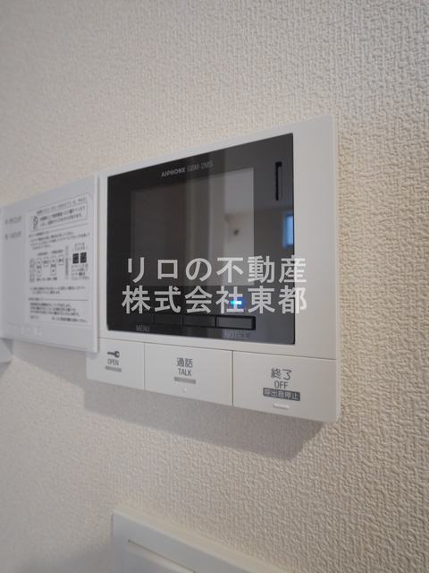 収納　ウォークインクローゼット収納！室内を広くご活用いただけます