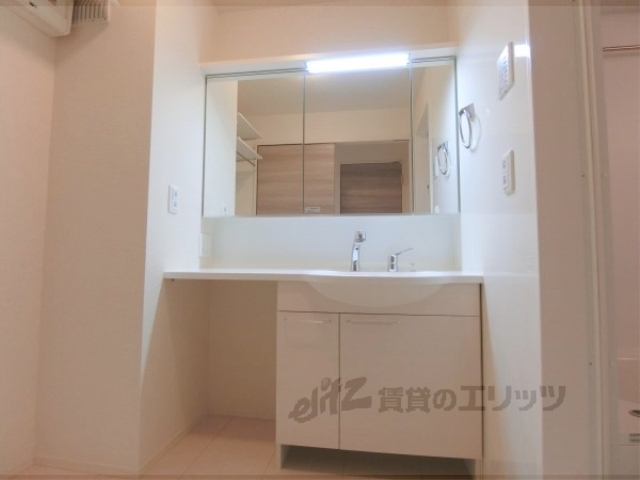 洗面設備　独立洗面台