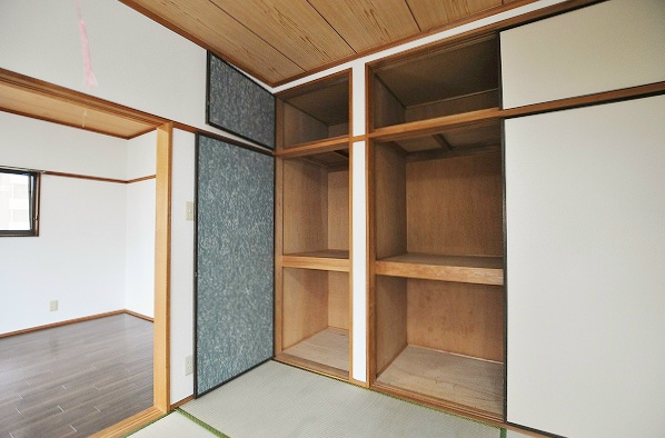 収納　6帖和室押入