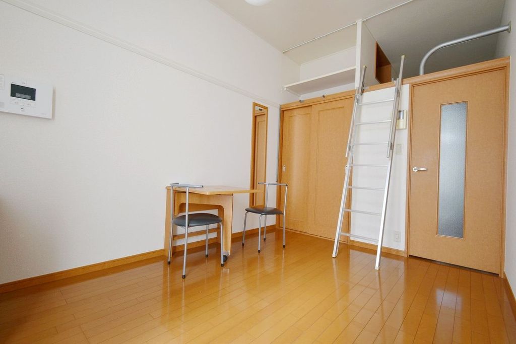 居室・リビング　収納