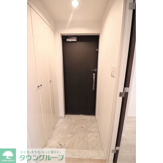 玄関　お部屋探しは株式会社　タウンハウジング　までお気軽にお問合…