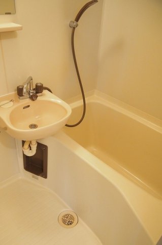 バス・シャワールーム　お風呂です