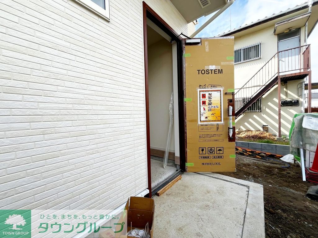 エントランス　バルコニー