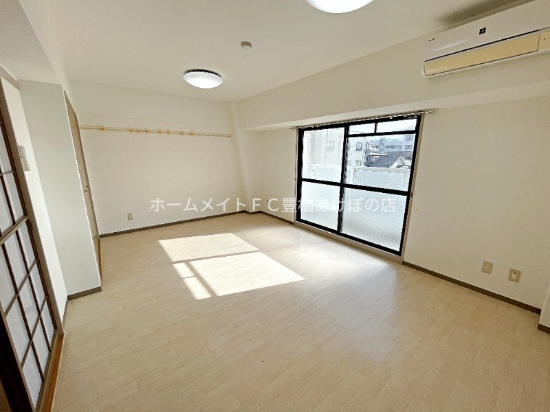 居室・リビング　同型別部屋写真