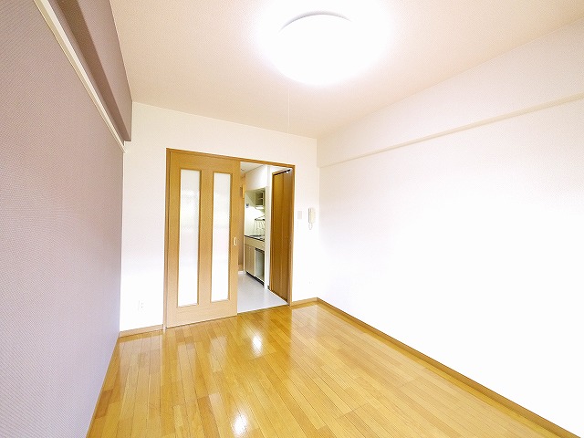 居室・リビング　ゆったり過ごせる居間です