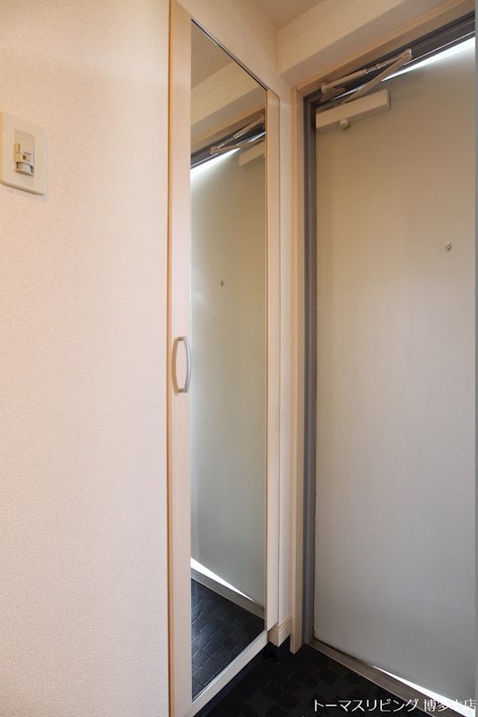 玄関　※別号室参照