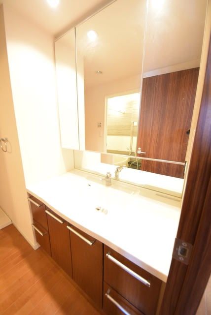 洗面設備　★お問い合わせはタウンハウジング町田店まで★