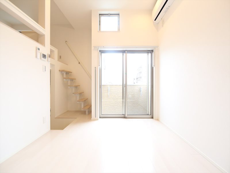 その他　洋室6.3帖　ロフト6.2帖　エアコン付