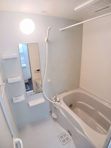 バス・シャワールーム　ゆったり過ごせるお風呂です