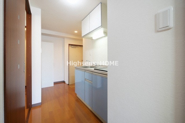 キッチン　コンパクトなキッチンで掃除もラクラク