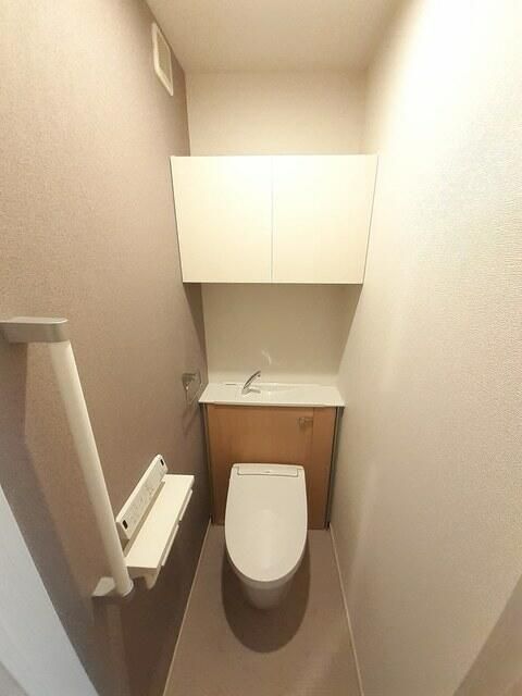 トイレ　シンプルで使いやすいトイレです