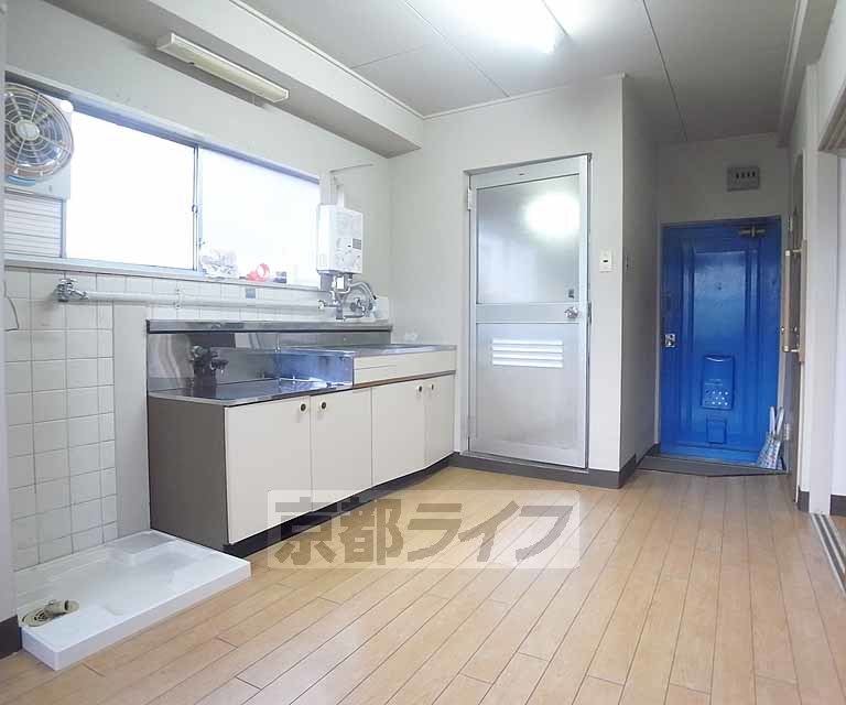 居室・リビング　明るいダイニングです。