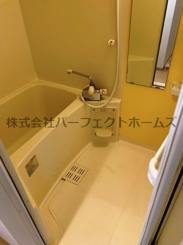 バス・シャワールーム　お風呂で日々の疲れを落としましょう