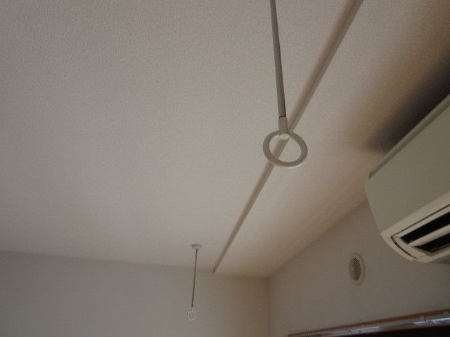 その他設備　★室内物干し設備で雨の日は室内干し★