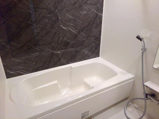 バス・シャワールーム　お風呂です