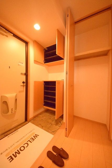 玄関　シューズボックスあります♪